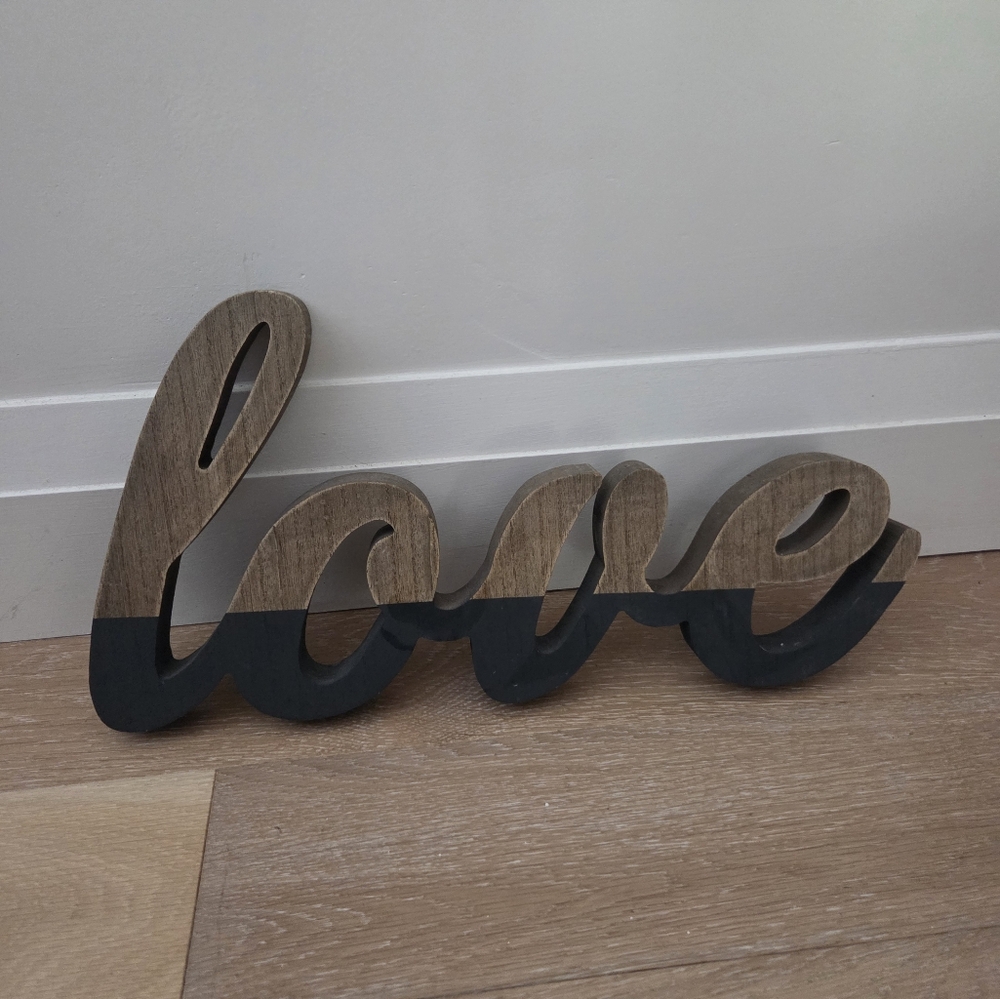 HOME SENSE | Wooden Love Wall Decor Sign - Black and Brown
